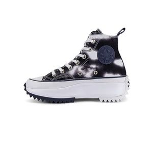 Converse Run Star Hike Hi Sneaker